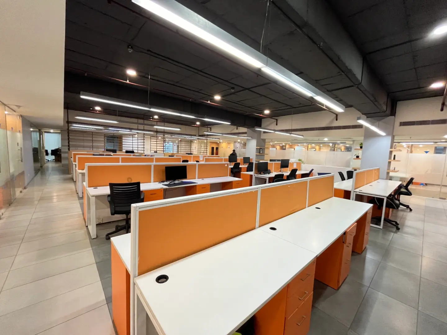 Dedicated Desks0